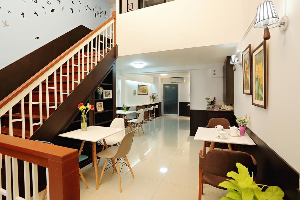 Baan Namtarn Guest House Bangkok Exterior foto